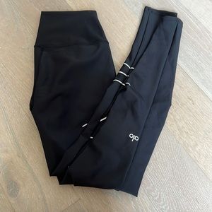 AloYoga leggings